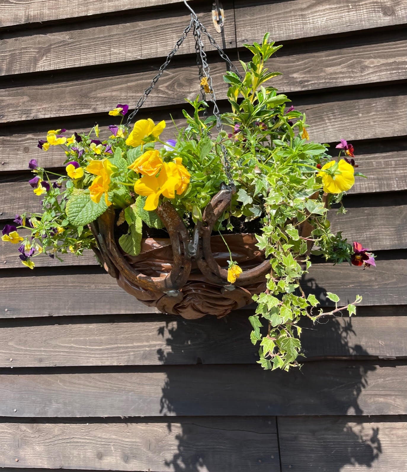 Horseshoe Hanging Basket Flowers Rustic Rusty Love Garden Art Yard Art Present image 2