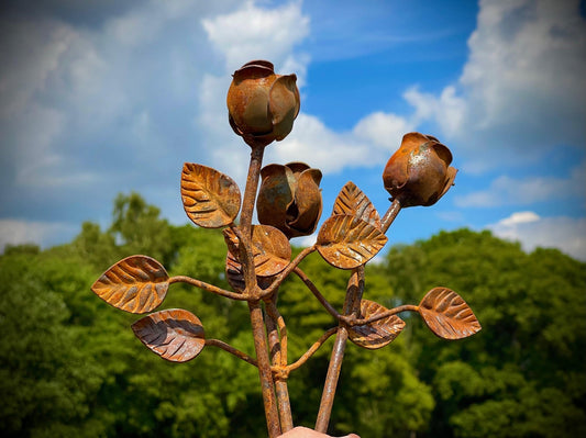 Rose Roses Flower Valentine Rustic Rusty Love Garden Art Yard Art Present Gift image 0
