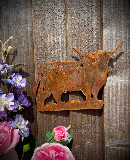 Highland Cow Cattle Moo Farm Wildlife Rustic Rusty Garden Art Yard Art Present image 0